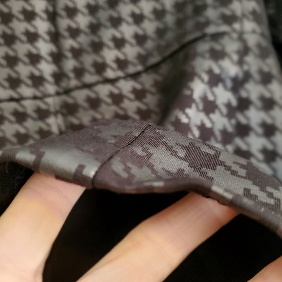 NWOT Torrid Studio Luxe Ponte Relaxed Blazer, black Houndstooth Size 00 M/L - Picture 11 of 15